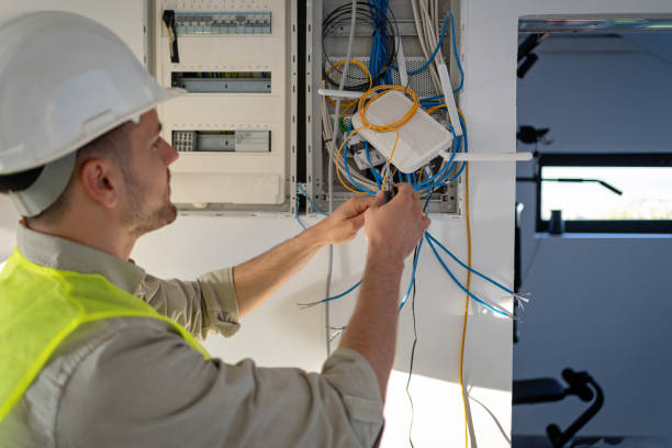 Best Affordable Emergency Electrician  in Starbuck, MN